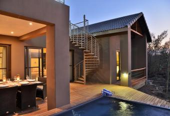 Mjejane Bush Camp by Dream Resorts has Balcony rooms