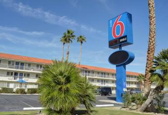 Motel 6 Twentynine Palms allows 18 year olds to book a room