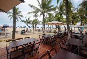 Apartamento Vila Tupi Frente Ao Mar has Balcony rooms