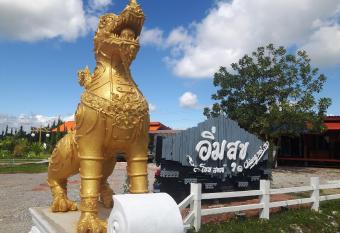 Imsuk Homestay at Chiang Rai has Balcony rooms