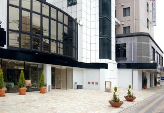 Hotel New Plaza Kurume has Smoking rooms