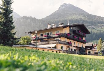 Posthotel has Balcony rooms