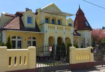 Corner Apartman 2 has Balcony rooms