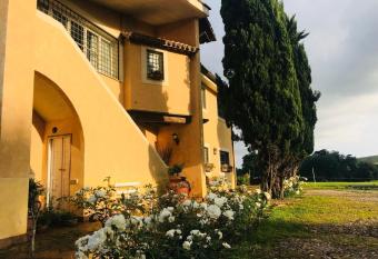 Borgo del Gelso has Balcony rooms