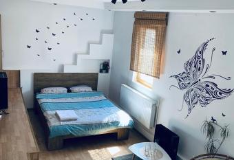 My Place - Butterflies has rooms with a private hot tub