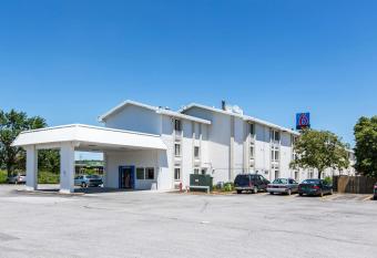 Motel 6 Omaha East Council Bluffs allows 18 year olds to book a room