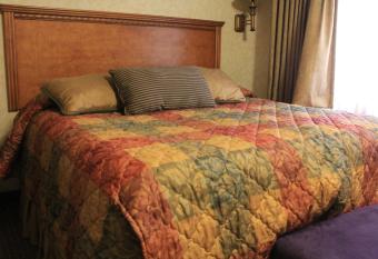 Rushmore Express & Suites allows 18 year olds to book a room