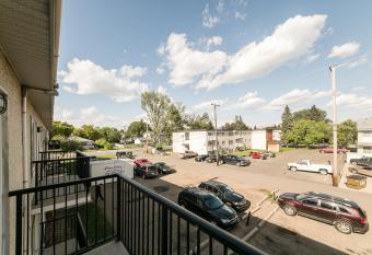 McKinnon Pointe #302 has Balcony rooms