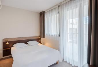 Appart City Classic Montelimar allows 18 year olds to book a room