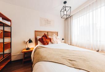 Selina Posada Miraflores allows 18 year olds to book a room