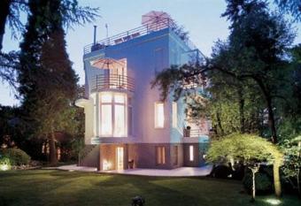 Casa Cuniolo Guest House has Balcony rooms