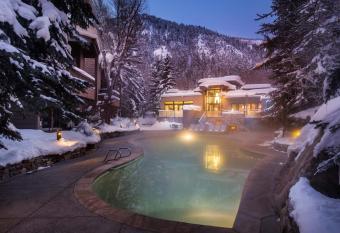 The Gant has Balcony rooms