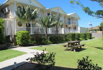 Aston Hill Motor Lodge has Balcony rooms