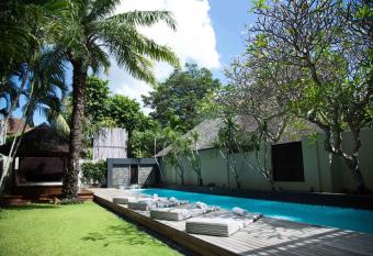 Downtown Villas has Balcony rooms