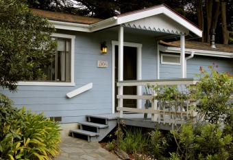 Agate Cove Inn has Balcony rooms