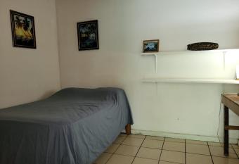 J Bay : Burnt Toast Surfcamp has Balcony rooms