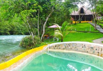 Hostal Oasis The Traveler has Balcony rooms