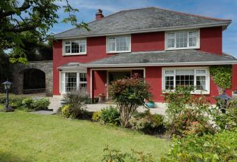 Lurgan House allows 18 year olds to book a room