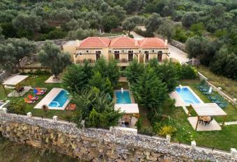 Uphoria villas has Balcony rooms