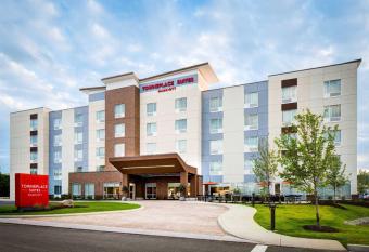 TownePlace Suites by Marriott Hopkinsville allows 18 year olds to book a room