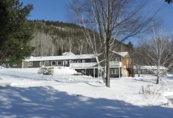 Auberge le Relais des Hautes Gorges allows 18 year olds to book a room