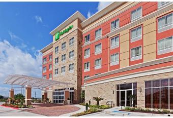 DoubleTree by Hilton Houston Westchase has Balcony rooms