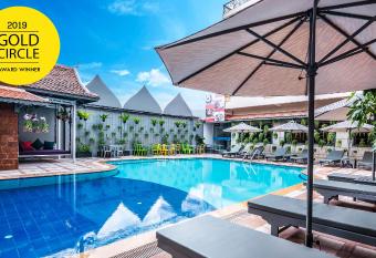 Memoire Siem Reap Hotel has rooms with a private hot tub
