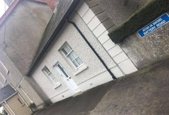 Shalom allows 18 year olds to book a room