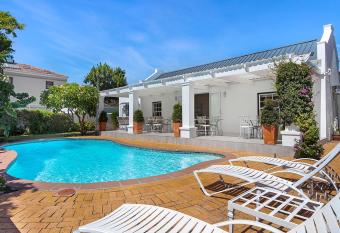 Morningside Cottage has Balcony rooms