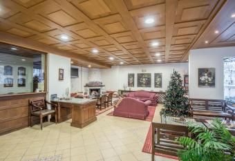 Marianna s Home Accommodation has Balcony rooms