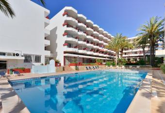 Apartamentos Lido has Balcony rooms