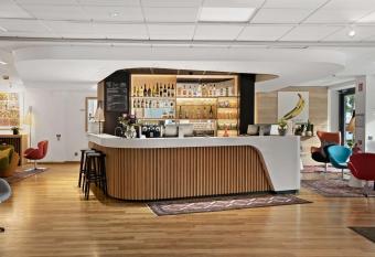 Best Western Hotel Halland allows 18 year olds to book a room