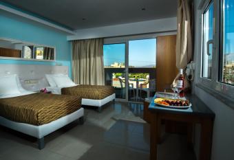 Kastro Beach Apartments has Balcony rooms