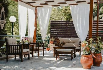 Villa Angelika Nea Iraklitsa has Balcony rooms