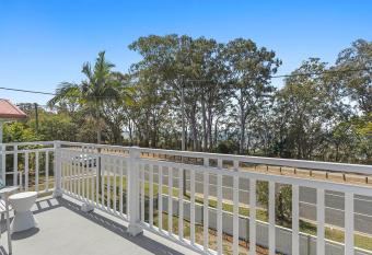 Hamptons at The Bay has Balcony rooms