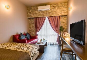 Mr. Kinjo in Alaha Style has Balcony rooms