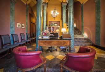 Hotel Terme has Balcony rooms