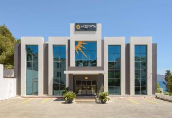 La Quinta by Wyndham Bodrum allows 18 year olds to book a room