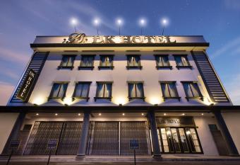 DK Hotel allows 18 year olds to book a room