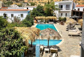 Antonis G. Hotel Apartments has Balcony rooms