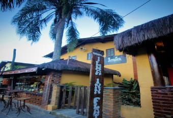 Lonier Ilha Inn Flats has Balcony rooms