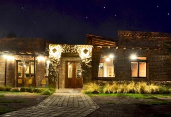 Posada Boutique El Encuentro Chacras de Coria allows 18 year olds to book a room