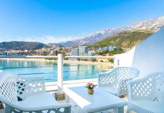 Ponta has Balcony rooms