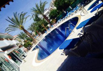 M. Moniatis Hotel allows 18 year olds to book a room