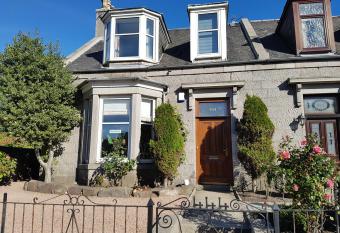 Alba Guest House allows 18 year olds to book a room