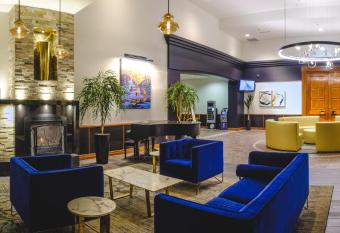 Hotel Le Montagnais allows 18 year olds to book a room