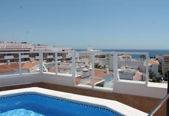 Apartamentos Tur  sticos Plaza del Olvido has Balcony rooms