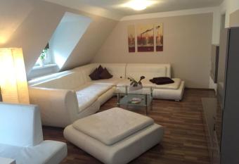 Pension am Zollverein allows 18 year olds to book a room