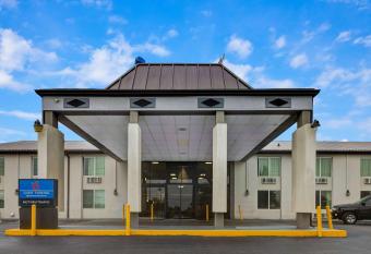 Motel 6 Indianapolis In allows 18 year olds to book a room