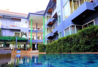 Aonang Village Resort has Balcony rooms